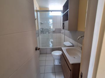 DEPARTAMENTO DE 03 DORMITORIOS + ESTUDIO INCLUYE ESTACIONAMIENTO