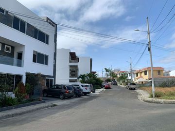 casa de venta en manta zona sur manta beach