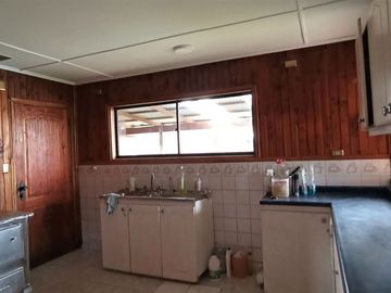 San José, céntrica casa 85 MT2 $ 184.000.000.
