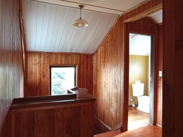 San José, céntrica casa 85 MT2 $ 184.000.000.