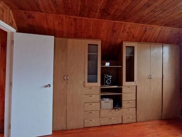 San José, céntrica casa 85 MT2 $ 184.000.000.