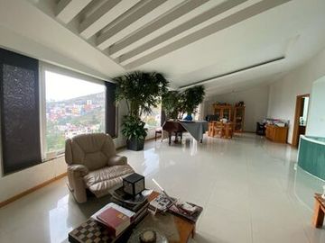 Casa en Venta en Pedregal de Echegaray, Naucalpan