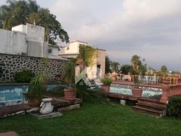 CASA DE OPORTUNIDAD PARA REMODELAR EN VENTA A PRECIO DE TERRENO EN PROVINCIAS DEL CANADA
