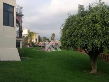 CASA DE OPORTUNIDAD PARA REMODELAR EN VENTA A PRECIO DE TERRENO EN PROVINCIAS DEL CANADA