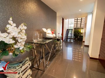 VENTA DE MODERNA CASA EN CONDOMINIO EN LA MOLINA, URB. LA PLANCIE