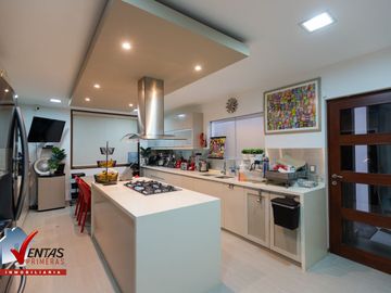 VENTA DE MODERNA CASA EN CONDOMINIO EN LA MOLINA, URB. LA PLANCIE