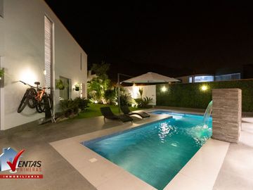 VENTA DE MODERNA CASA EN CONDOMINIO EN LA MOLINA, URB. LA PLANCIE