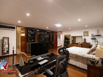 VENTA DE MODERNA CASA EN CONDOMINIO EN LA MOLINA, URB. LA PLANCIE
