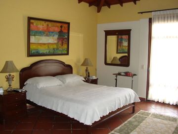 HACIENDA TRAPICHES 2