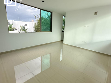 Casa en venta en San Diego Cutz para entrega inmediata de 4 recamaras con alberca
