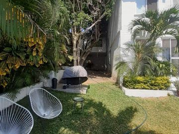 TEQUESQUITENGO ESPECTACULAR RESIDENCIA CON INIGUALABLE VISTA AL LAGO
