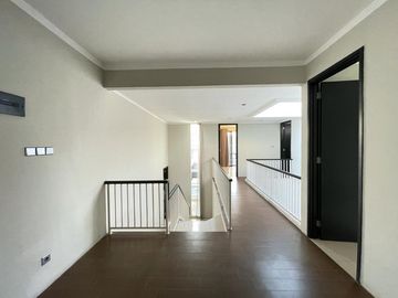Rumah Siap Huni di Jual di Kebayoran Symphony Bintaro Sektor 7