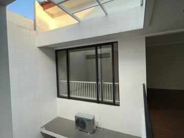 Rumah Siap Huni di Jual di Kebayoran Symphony Bintaro Sektor 7