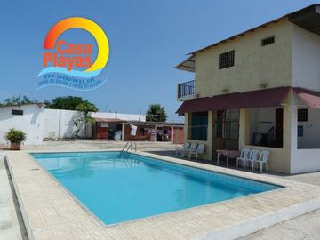 Casa Rentera con Piscina y Vista Al Mar de Venta en Playas, Via a Data.