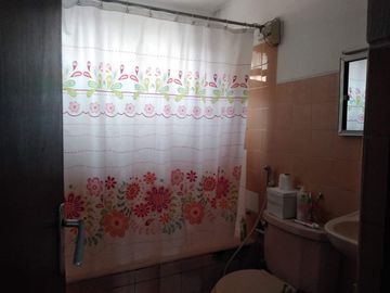 CASA EN VENTA COMO TERRENO