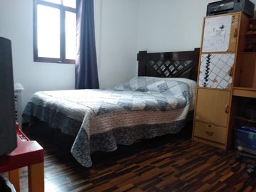 CASA EN VENTA COMO TERRENO