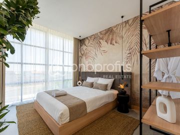 Nature’s Embrace: Light-Filled Living Spaces with Serene Views