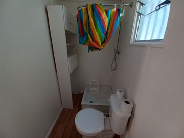 Valle Alegre, parcela 20.000 mts, cercada, con construcciones y pozo