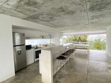 Moderna, impecable y preciosa casa de playa en en exclusivo condominio de playa (km 65Panamericana Sur).Excelente ubicación con 2 vistas, una hacia el