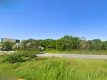 Terreno uso comercial - Playa del Carmen