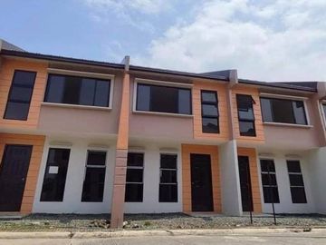Deca Homes Meycauayan Townhouse near Manila