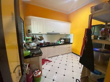 Rumah Hook Dalam Perumahan Area Bojongsari Dekat Pasar Parung