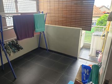 Rumah Hook Dalam Perumahan Area Bojongsari Dekat Pasar Parung