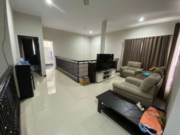 Rumah Hook Dalam Perumahan Area Bojongsari Dekat Pasar Parung