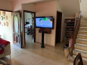 ¡HERMOSA CASA EN FRACC. LOS SABINOS!
