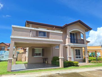 5 Bedroooms House And Lot For Sale In Camella Subic