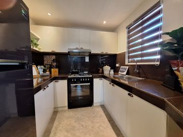 5 Bedroooms House And Lot For Sale In Camella Subic