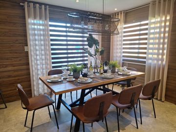 5 Bedroooms House And Lot For Sale In Camella Subic