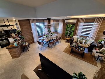 5 Bedroooms House And Lot For Sale In Camella Subic