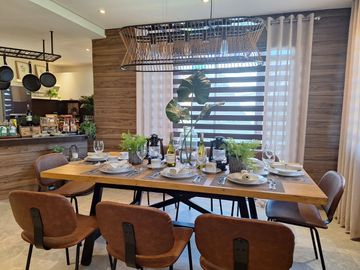5 Bedroooms House And Lot For Sale In Camella Subic