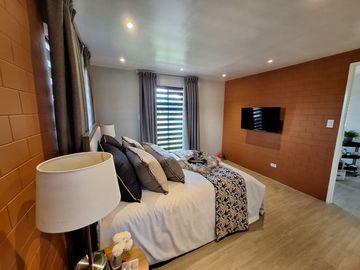 5 Bedroooms House And Lot For Sale In Camella Subic