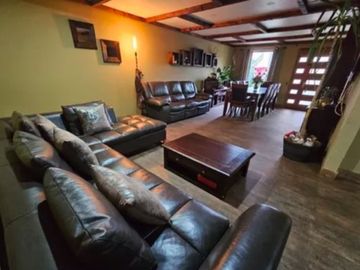 Amplia Casa Isla del Rey $210.000.000