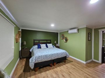 Amplia Casa Isla del Rey $210.000.000