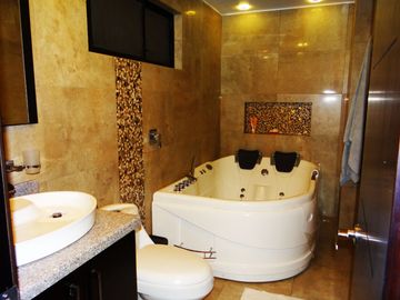 VENTA DEPARTAMENTO 180M2 SECTOR AMAGASI DEL INCA