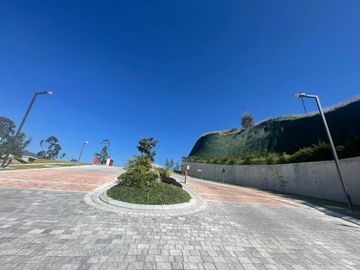 TERRENO(S) DE VENTA, CUMBAYA, URB. PILLAGUA