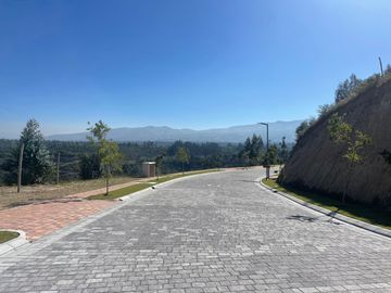 TERRENO(S) DE VENTA, CUMBAYA, URB. PILLAGUA