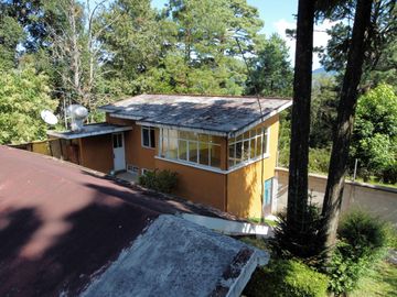 ESPECTACULAR QUINTA EN VENTA CON CABAÑAS