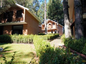 ESPECTACULAR QUINTA EN VENTA CON CABAÑAS
