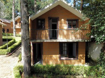 ESPECTACULAR QUINTA EN VENTA CON CABAÑAS