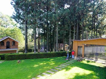 ESPECTACULAR QUINTA EN VENTA CON CABAÑAS