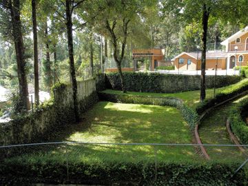 ESPECTACULAR QUINTA EN VENTA CON CABAÑAS
