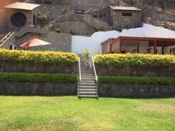 Hermosa residencia en La Planicie