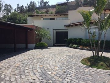 Hermosa residencia en La Planicie