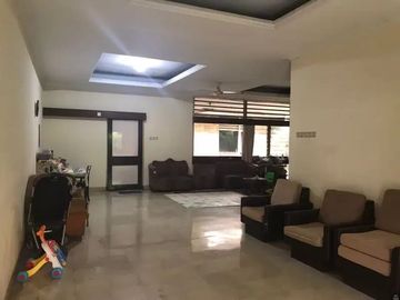 DIjual Rumah Lama dekat Permata Hijau LT 465 m2 Hadap Selatan