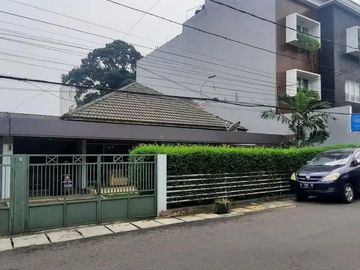 DIjual Rumah Lama dekat Permata Hijau LT 465 m2 Hadap Selatan