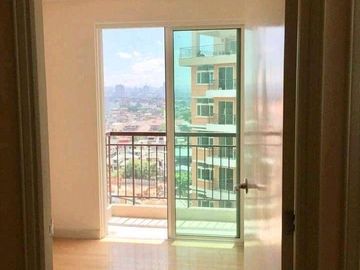 ready for occupancy apartment condominium rent to own near malate roxas blvd BSP APOSTLE CHURCH 2 bedroom ready for occupancy in Peninsula Garden Midt